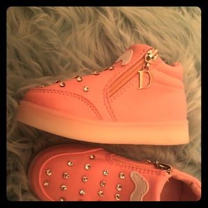 Toddler girls LED sneakers